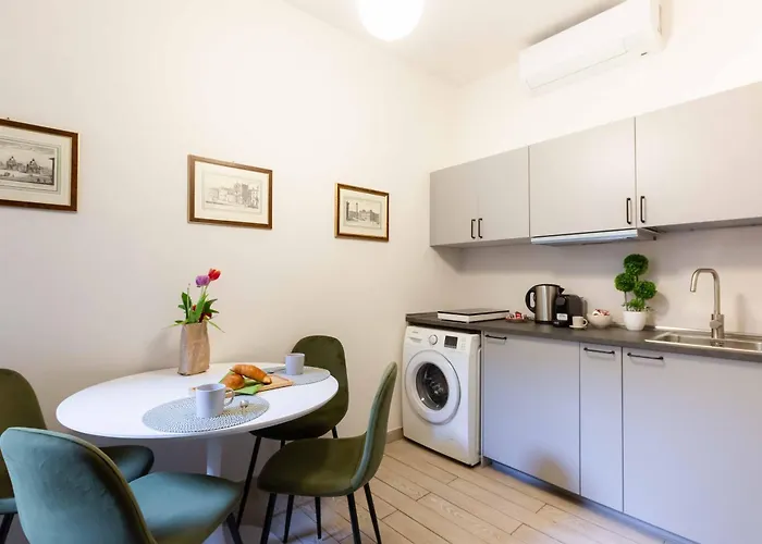 Renovated 2-bdr Flat Statuto - Zen 51 * Rzym