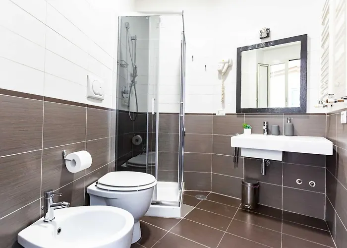 Apartament Renovated 2-bdr Flat Statuto - Zen 51