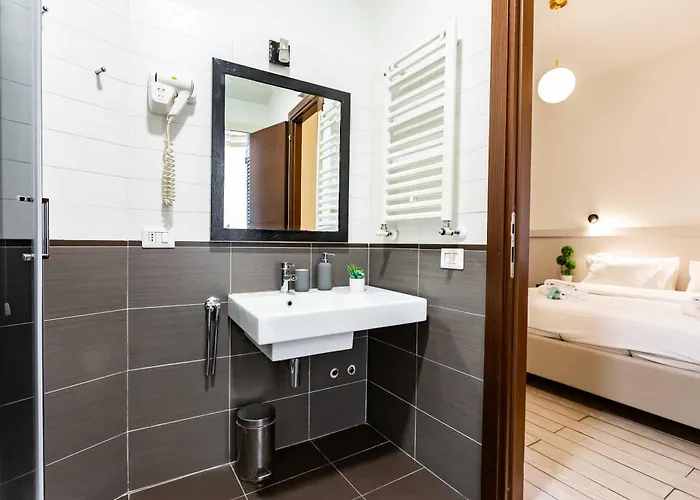 Renovated 2-bdr Flat Statuto - Zen 51 *